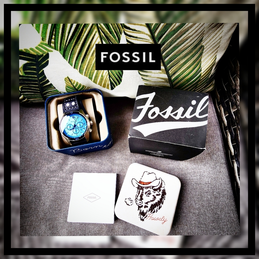 🐂 Excellent Cond. Fossil Watch with Real Leather Strap 🐃